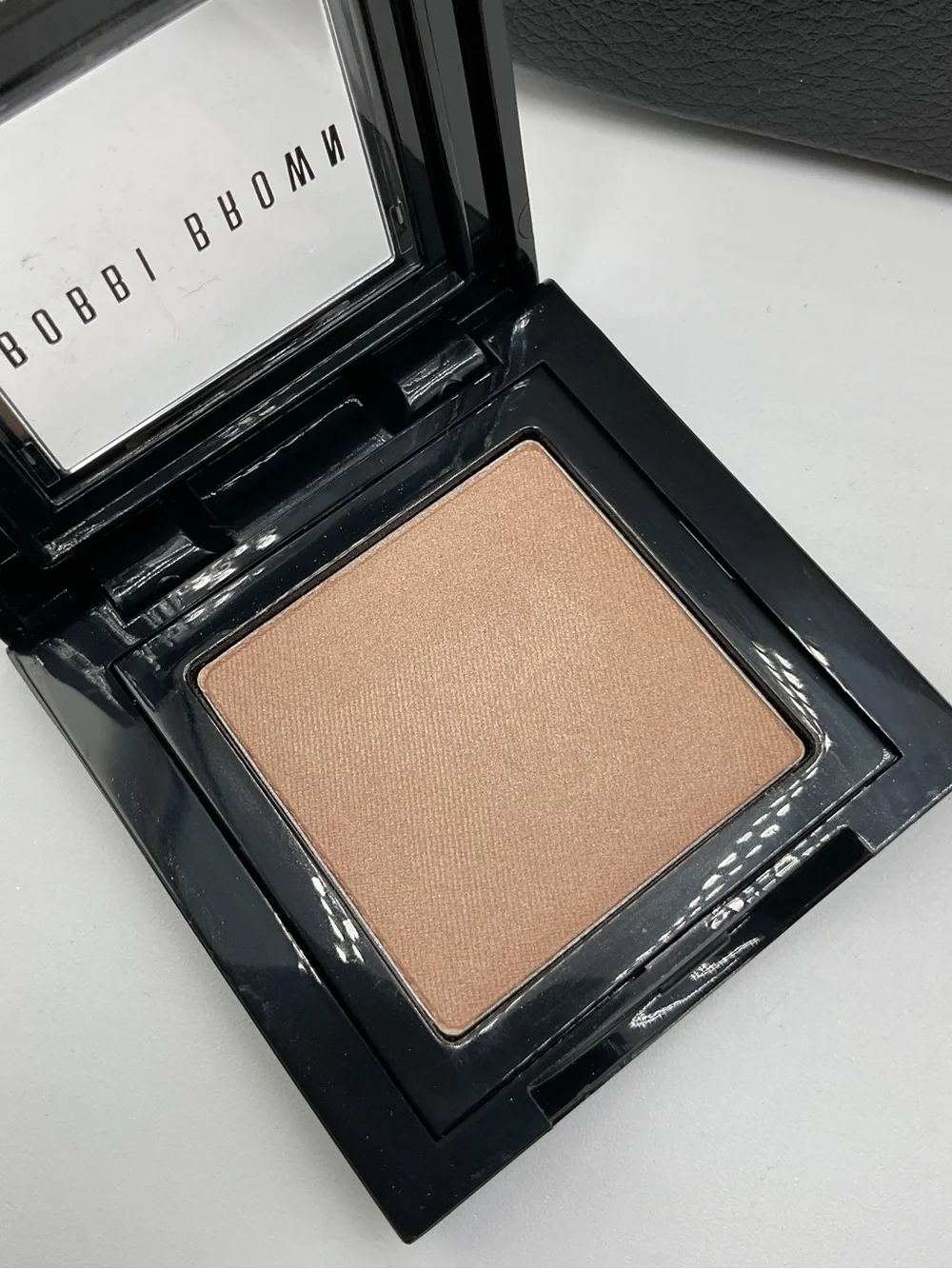 Bobbi Brown Shimmer Wash Eyeshadow in Champagne - BNWOB, Discontinued & HTF